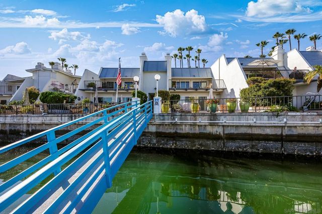 38 Antigua Ct, Coronado, CA 92118