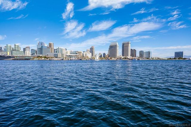 38 Antigua Ct, Coronado, CA 92118