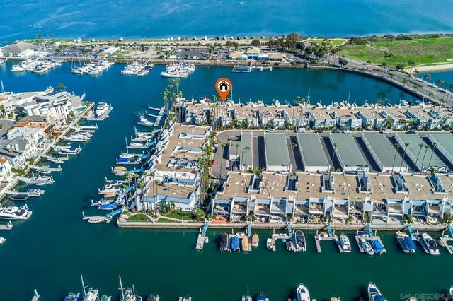 38 Antigua Ct, Coronado, CA 92118