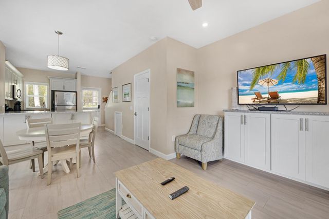 7051 Harbor Village Drive, Duck Key, FL 33050