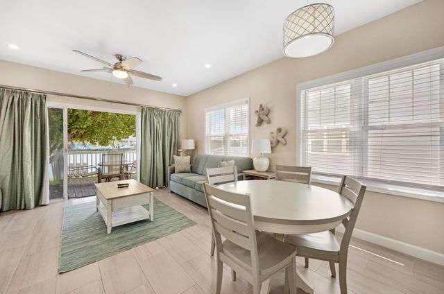 7051 Harbor Village Drive, Duck Key, FL 33050