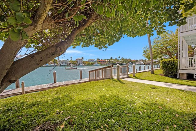 7051 Harbor Village Drive, Duck Key, FL 33050