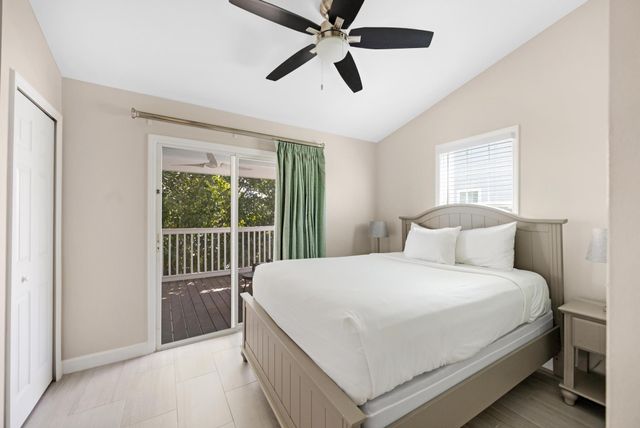 7051 Harbor Village Drive, Duck Key, FL 33050