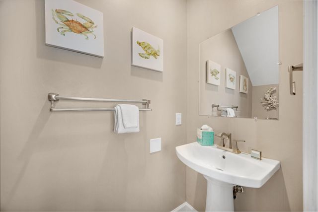 7051 Harbor Village Drive, Duck Key, FL 33050