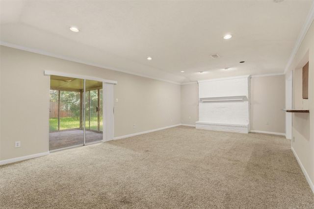 810 Sunnybrook Lane, Baytown, TX 77521