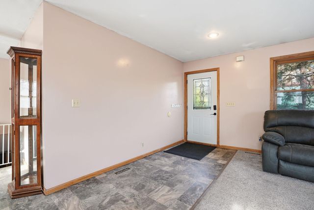 3842 Pershing Street SW, Prior Lake, MN 55372