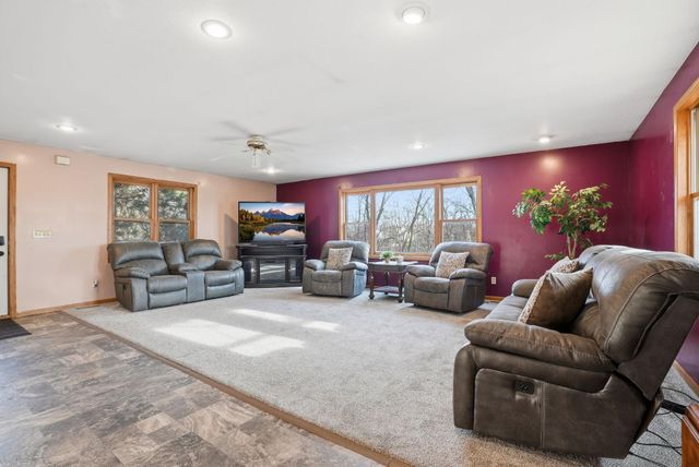 3842 Pershing Street SW, Prior Lake, MN 55372