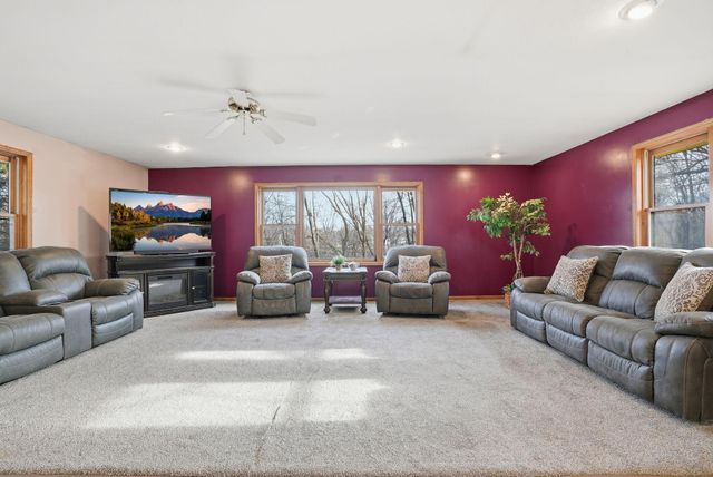 3842 Pershing Street SW, Prior Lake, MN 55372