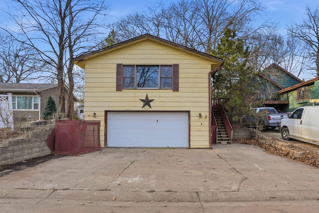 3842 Pershing Street SW, Prior Lake, MN 55372