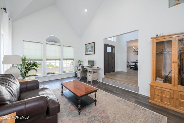 14 Cleveland Avenue, Brick, NJ 08724