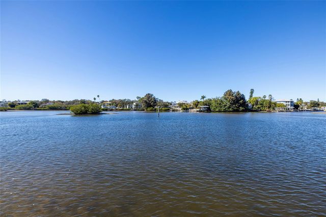 1745 OYSTER POINT WAY, Palm Harbor, FL 34683