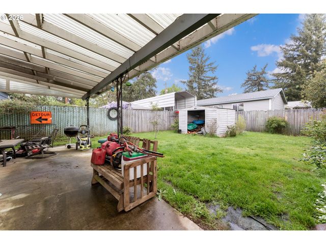 7611 Se HENDERSON St, Portland, OR 97206