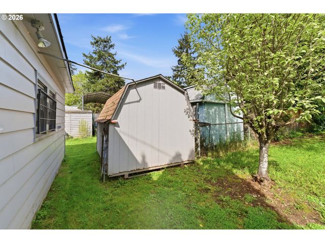 7611 Se HENDERSON St, Portland, OR 97206