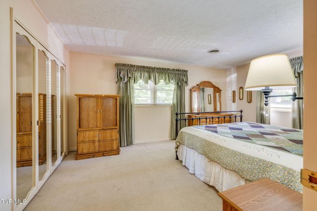 534 Andover Drive, Bristol, VA 24201