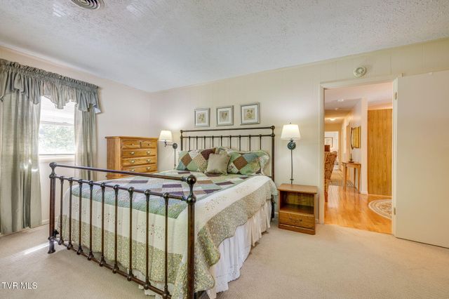 534 Andover Drive, Bristol, VA 24201