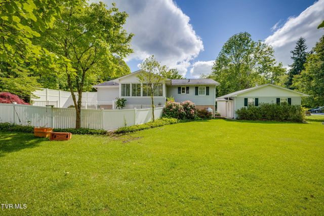 534 Andover Drive, Bristol, VA 24201