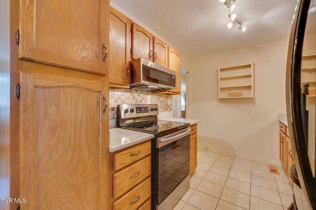 534 Andover Drive, Bristol, VA 24201