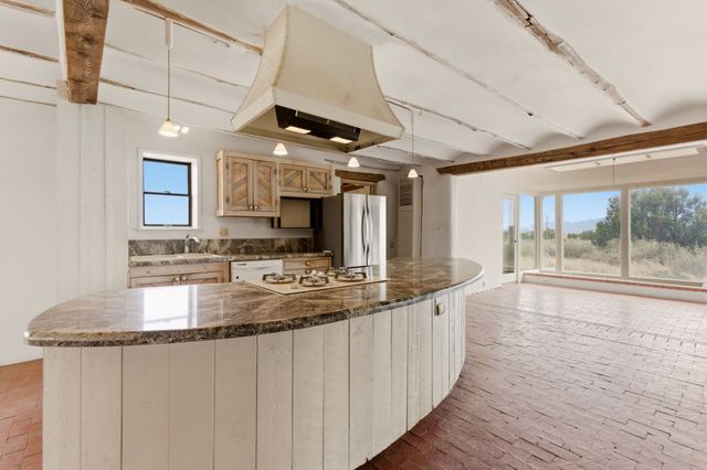 3 AB Apache Rd, Santa Fe, NM 87508