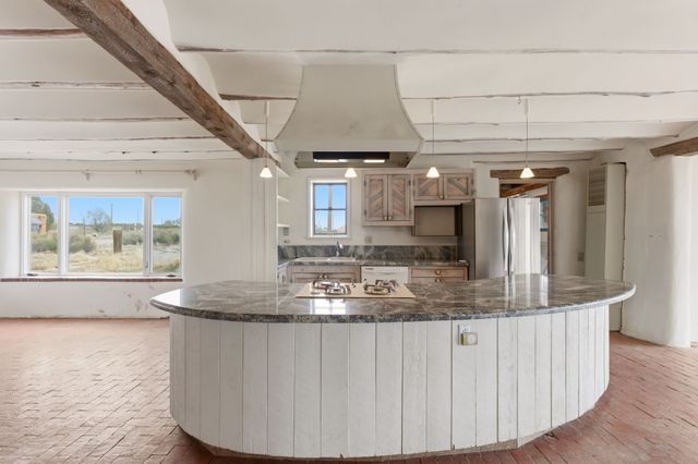 3 AB Apache Rd, Santa Fe, NM 87508