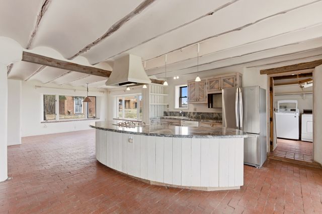 3 AB Apache Rd, Santa Fe, NM 87508