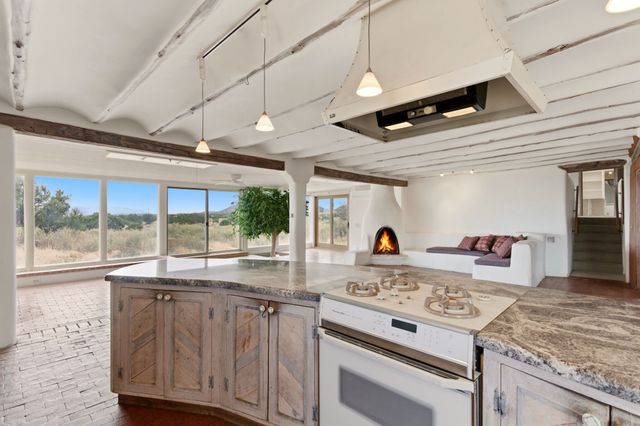 3 AB Apache Rd, Santa Fe, NM 87508