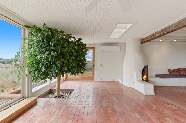 3 AB Apache Rd, Santa Fe, NM 87508