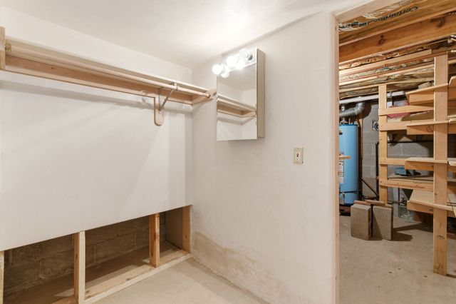 3 AB Apache Rd, Santa Fe, NM 87508