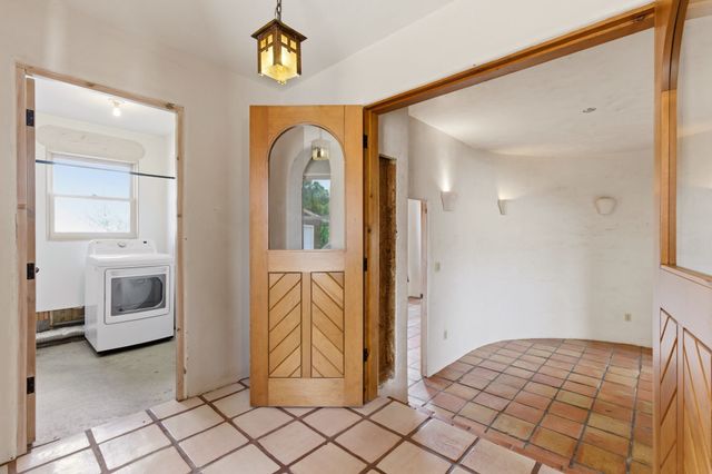 3 AB Apache Rd, Santa Fe, NM 87508