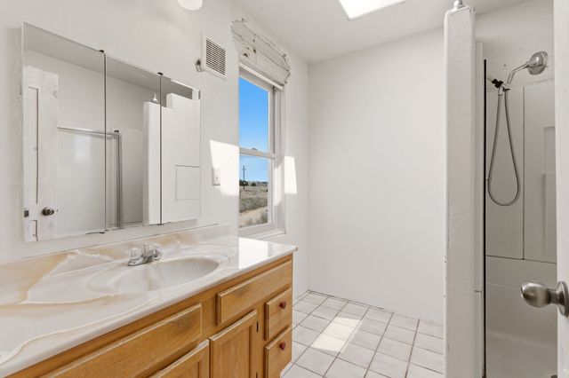 3 AB Apache Rd, Santa Fe, NM 87508
