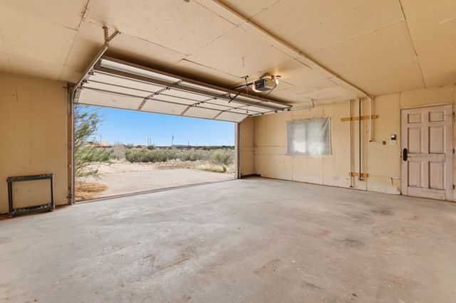 3 AB Apache Rd, Santa Fe, NM 87508