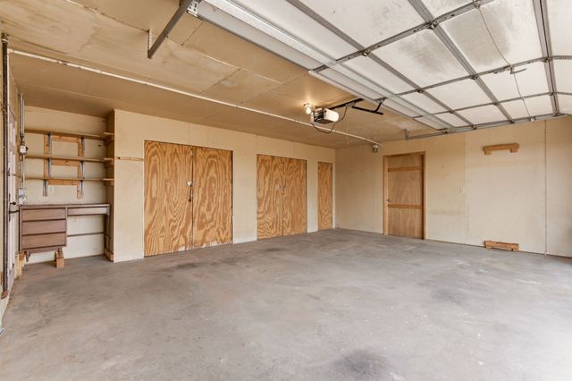 3 AB Apache Rd, Santa Fe, NM 87508