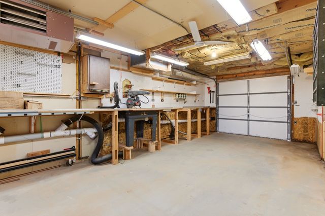 3 AB Apache Rd, Santa Fe, NM 87508