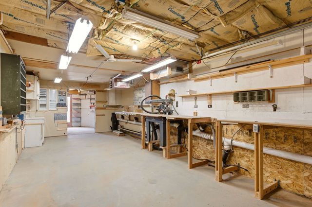 3 AB Apache Rd, Santa Fe, NM 87508