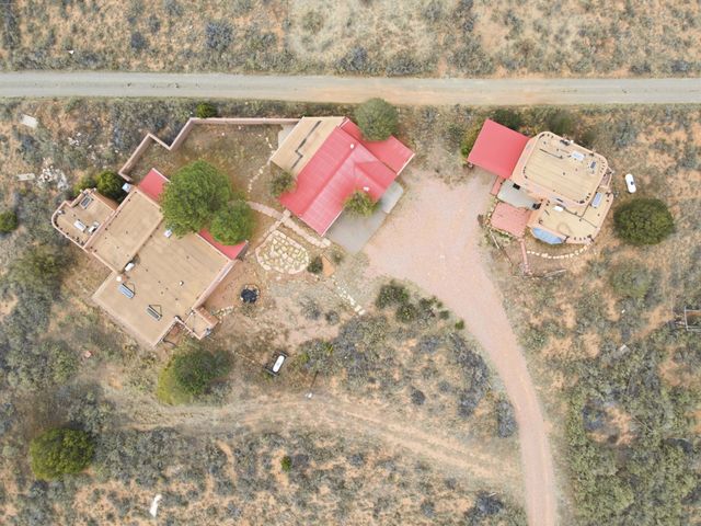 3 AB Apache Rd, Santa Fe, NM 87508