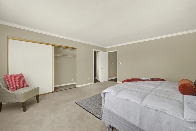 442 Yellowstone Dr, Vacaville, CA 95687