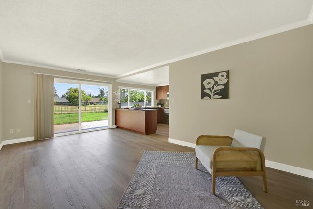 442 Yellowstone Dr, Vacaville, CA 95687