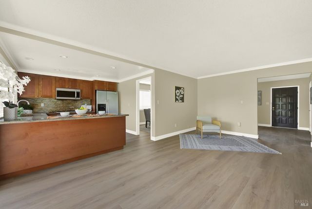 442 Yellowstone Dr, Vacaville, CA 95687