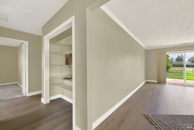 442 Yellowstone Dr, Vacaville, CA 95687