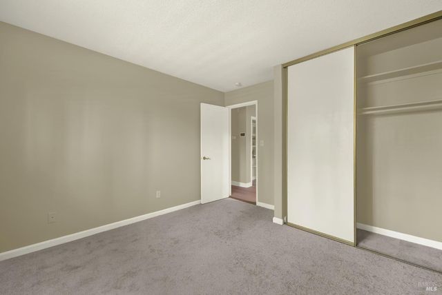 442 Yellowstone Dr, Vacaville, CA 95687