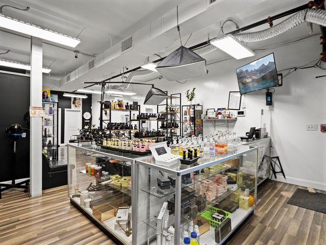 525 Broadway, Lawrence, MA 01841