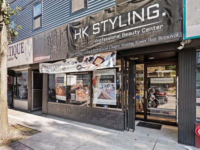 525 Broadway, Lawrence, MA 01841