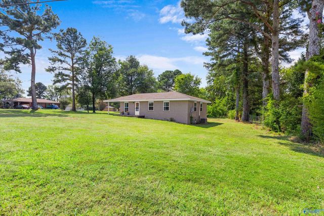 7929 County Road 41, Florence, AL 35633
