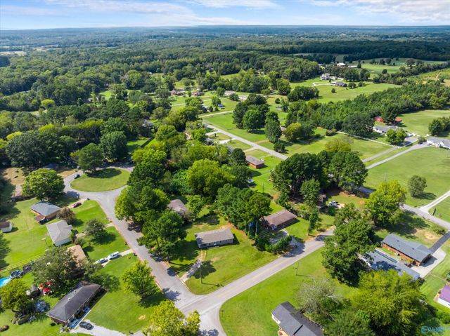 7929 County Road 41, Florence, AL 35633