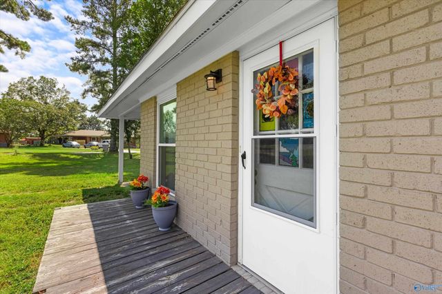 7929 County Road 41, Florence, AL 35633