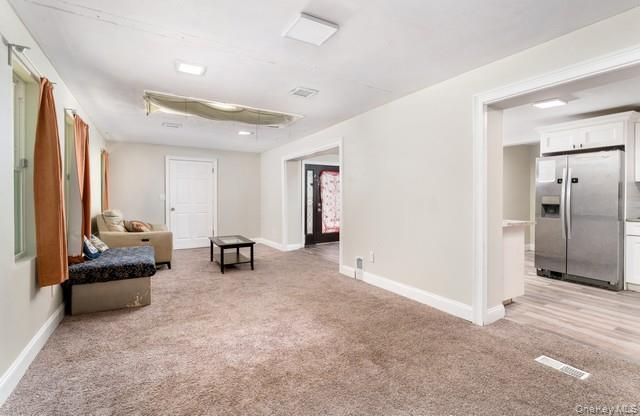 10 Sunnyside Drive, Sound Beach, NY 11789