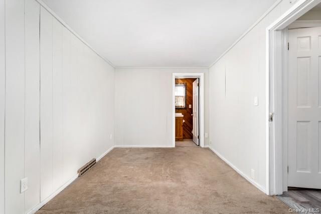 10 Sunnyside Drive, Sound Beach, NY 11789