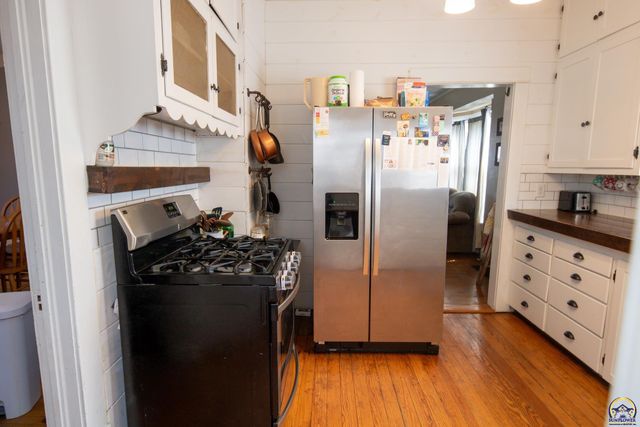 1405 Neosho St, Emporia, KS 66801