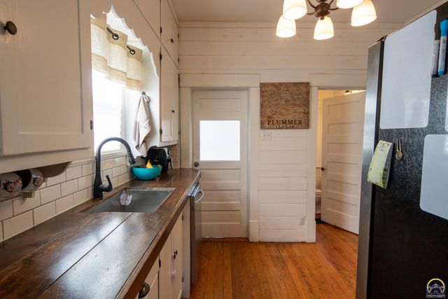 1405 Neosho St, Emporia, KS 66801