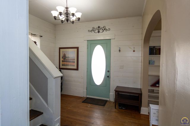 1405 Neosho St, Emporia, KS 66801