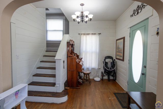 1405 Neosho St, Emporia, KS 66801